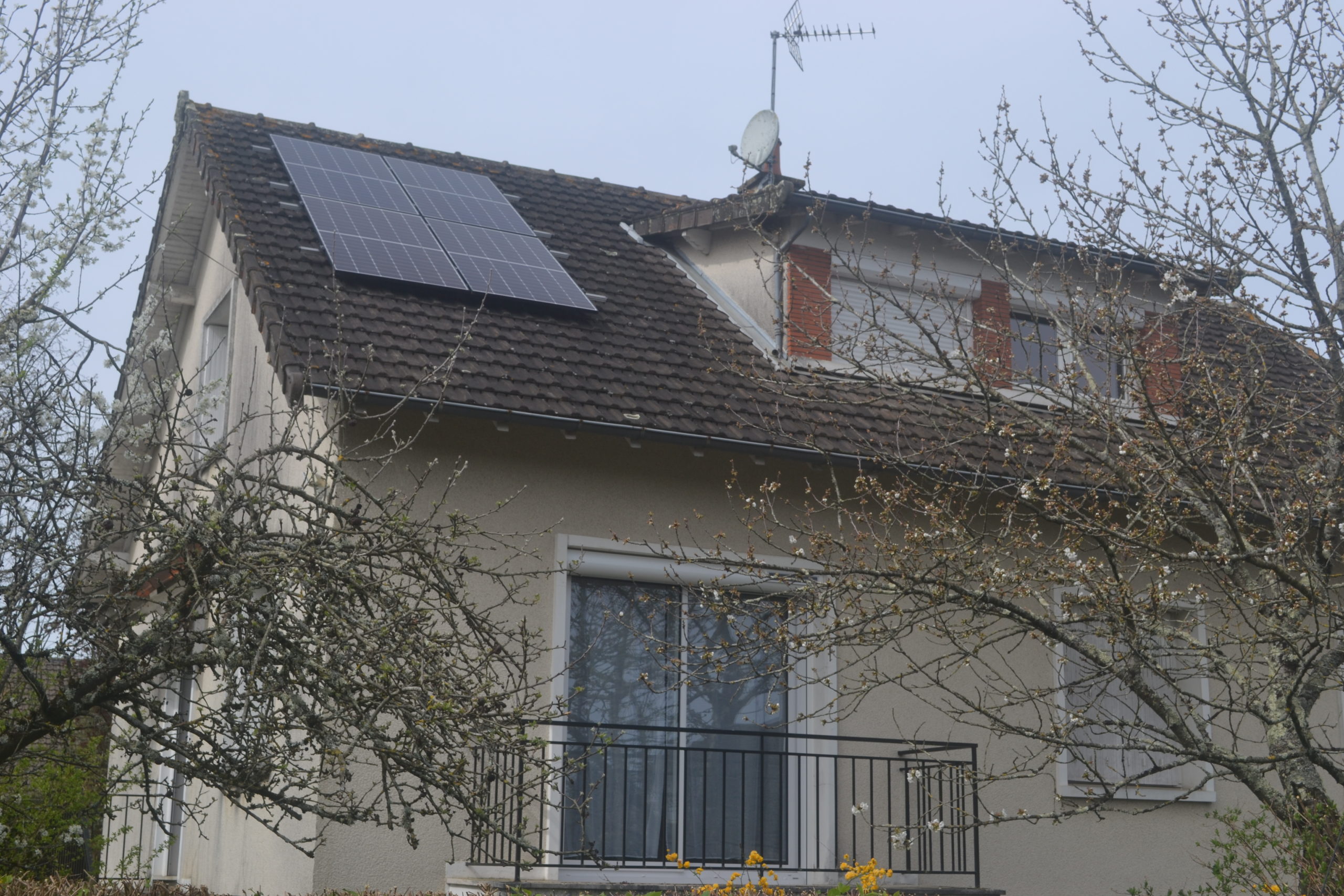 Photovoltaïque raccordé au réseau avec batterie